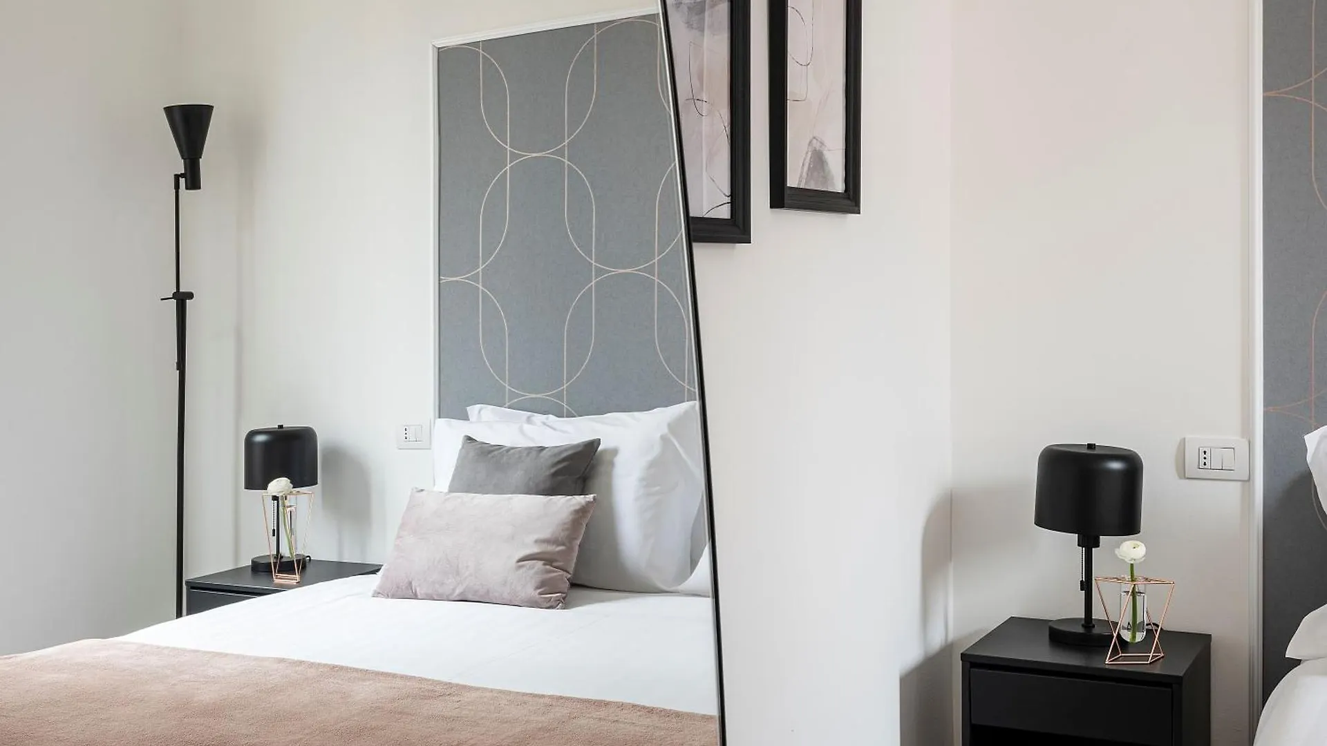 Hotel Easylife - Suite In Porta Venezia Milan