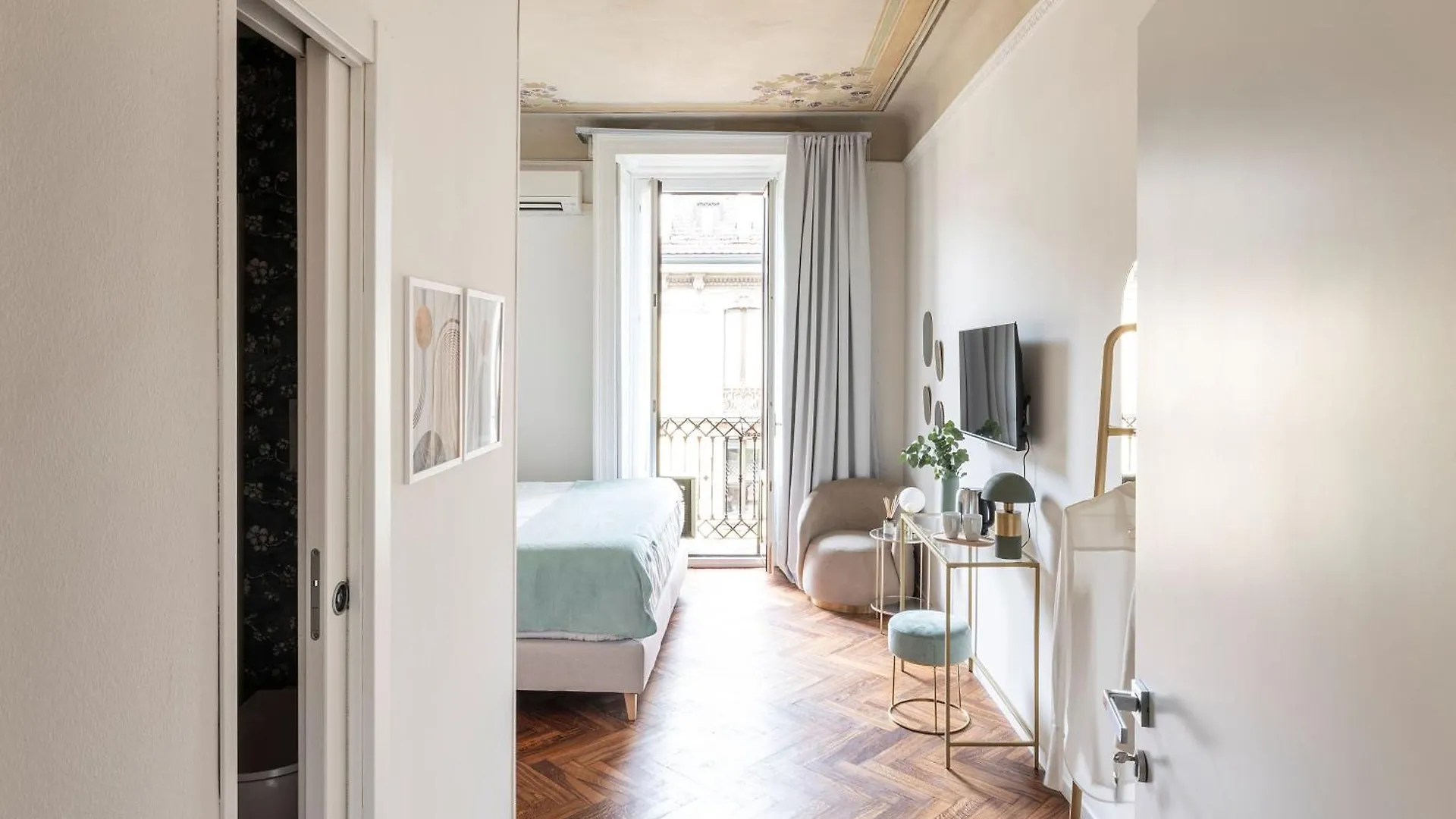 Easylife - Suite In Porta Venezia Milan 0*,