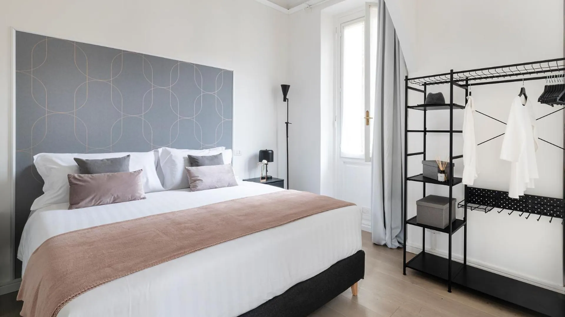 Easylife - Suite In Porta Venezia Milan 0*,